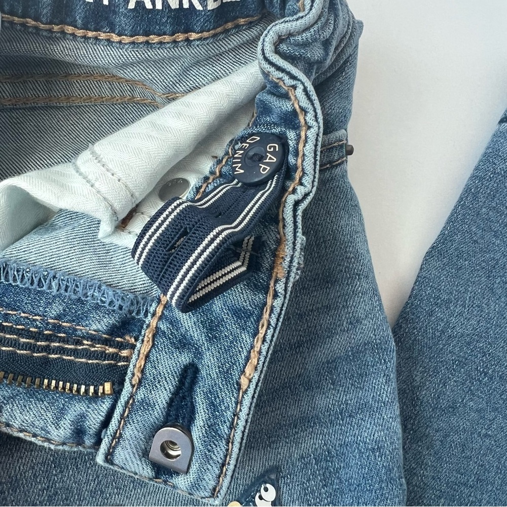 Girls GAP Denim Jeans - Super Skinny Ankle, Size 8, Star Sequin Detail - Picture 6 of 9